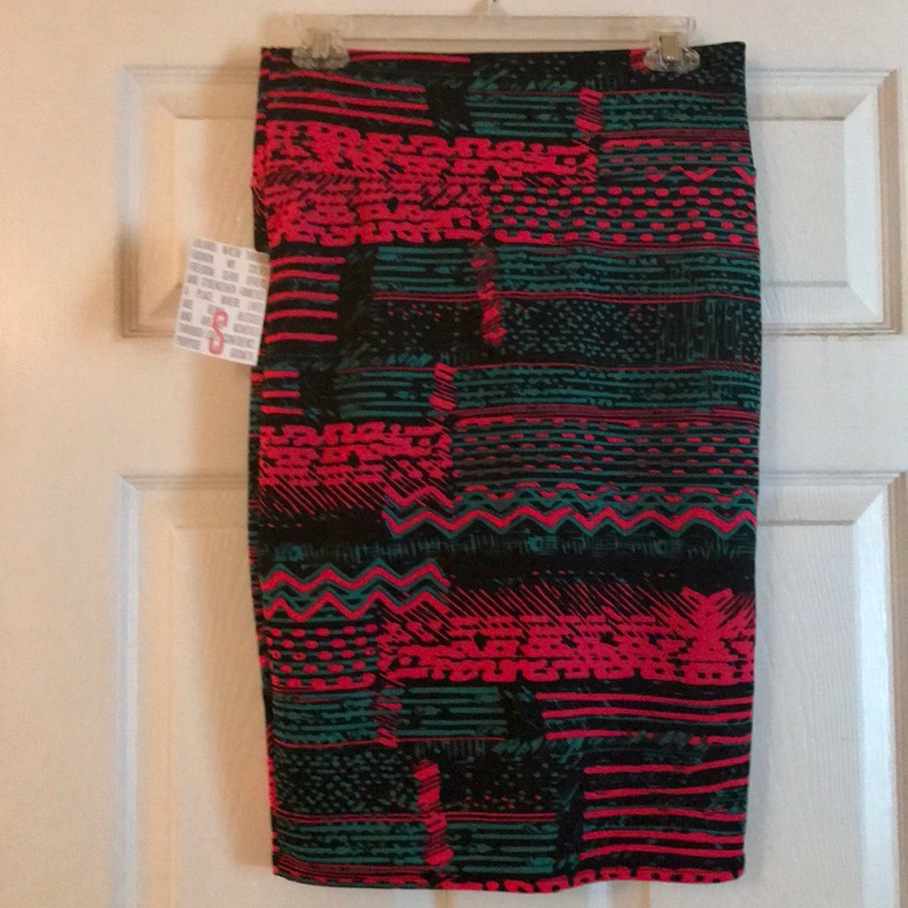 NWT LulaRoe Cassie Skirt Small